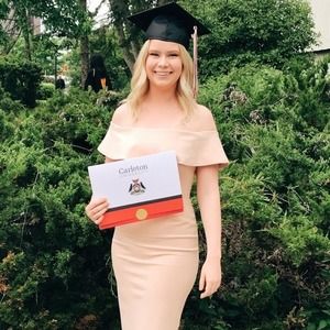 Meet your Posher, Jillian